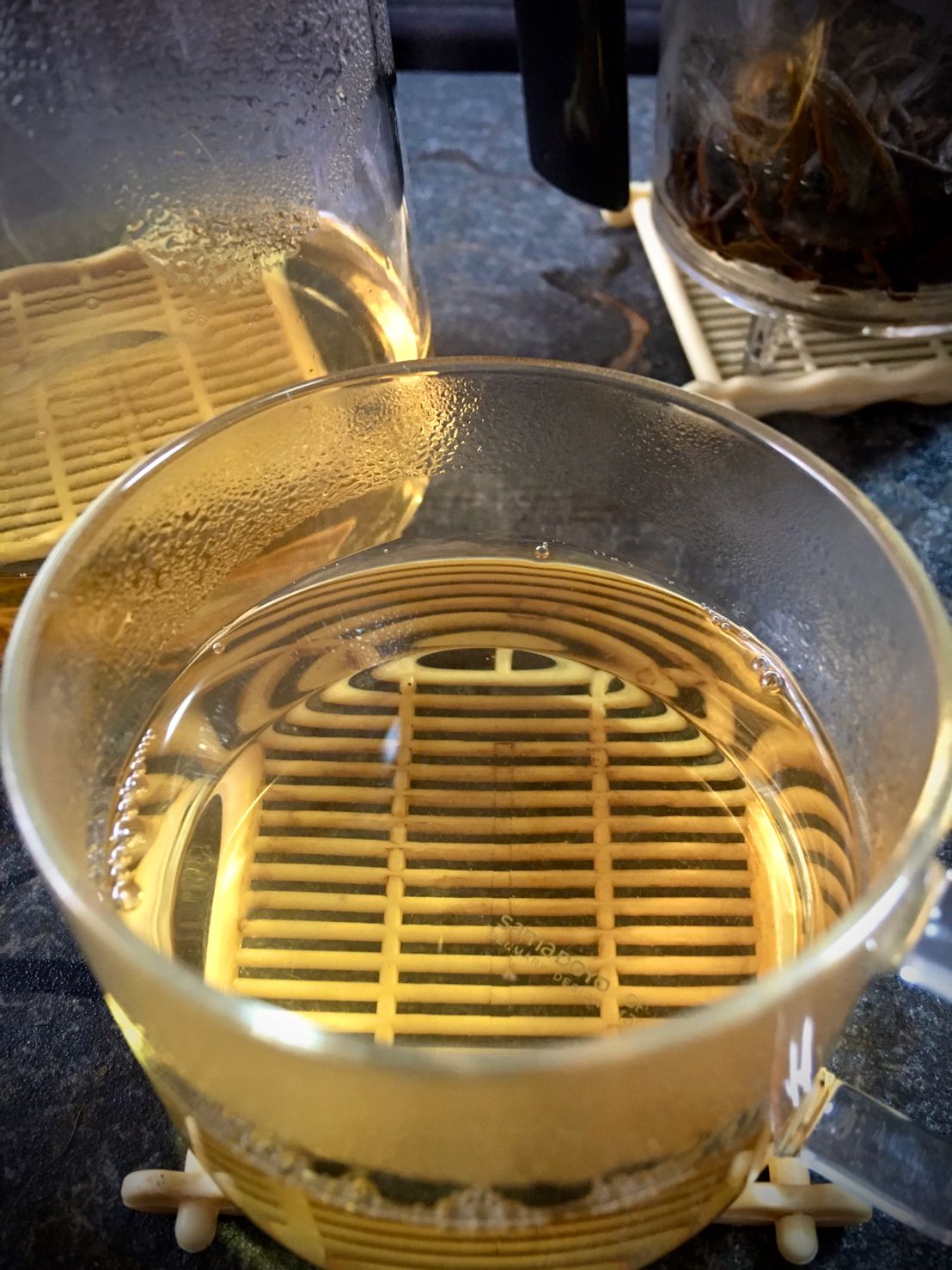 Méi Zhàn Jīn Jùn Mèi, 梅占金骏眉, Mei Zhan Golden Eyebrow Black Tea