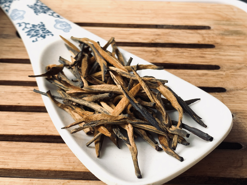 Dà Jīn Zhēng Hóng Chá, 大金针红茶, Big Golden Needle Black Tea